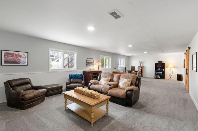 15142 Ely Path, Apple Valley, MN 55124