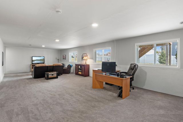 15142 Ely Path, Apple Valley, MN 55124