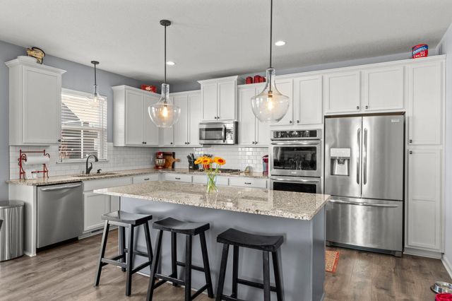 15142 Ely Path, Apple Valley, MN 55124