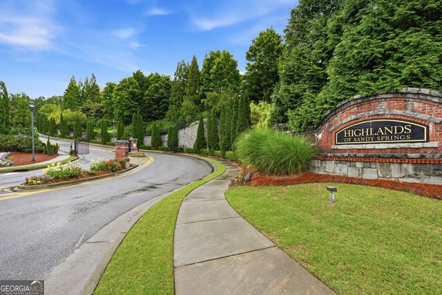 7265 Glisten Avenue NE 120, Sandy Springs, GA 30328