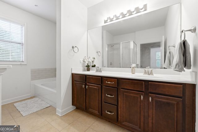 7265 Glisten Avenue NE 120, Sandy Springs, GA 30328