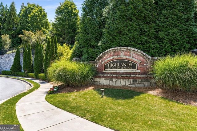 7265 Glisten Avenue NE 120, Sandy Springs, GA 30328
