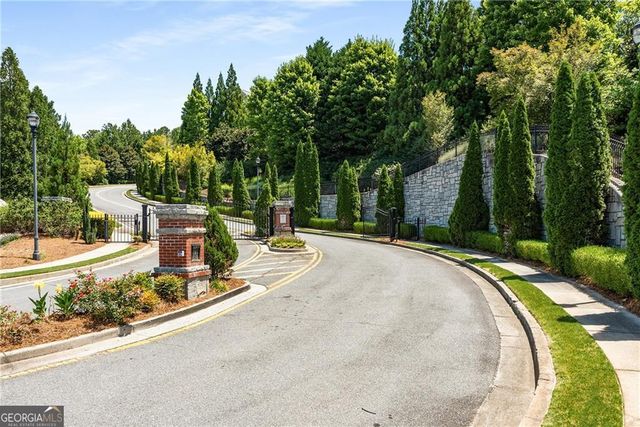 7265 Glisten Avenue NE 120, Sandy Springs, GA 30328