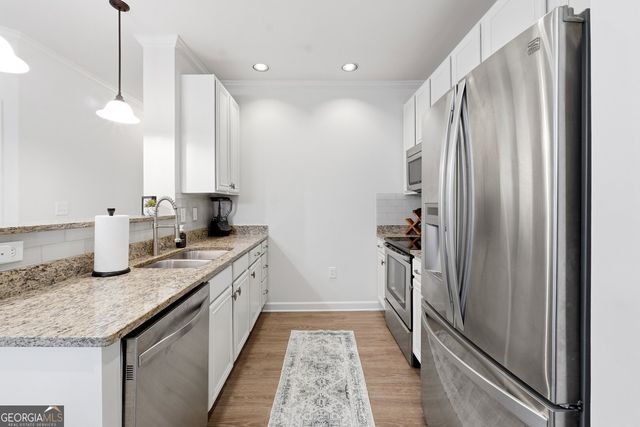 7265 Glisten Avenue NE 120, Sandy Springs, GA 30328