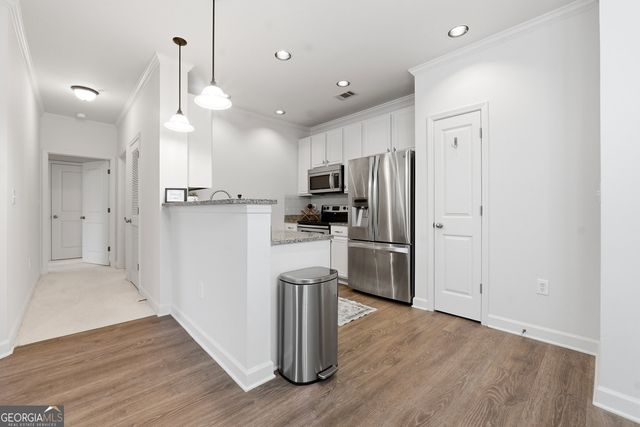 7265 Glisten Avenue NE 120, Sandy Springs, GA 30328