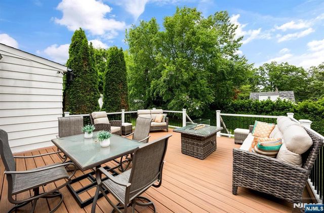 77 Lee Avenue, Hawthorne, NJ 07506