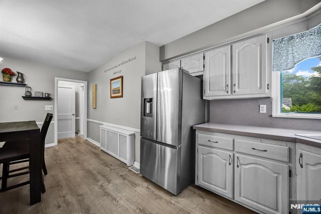 77 Lee Avenue, Hawthorne, NJ 07506