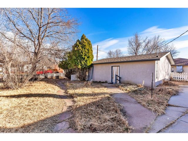 613 Barrett Ave, Canon City, CO 81212