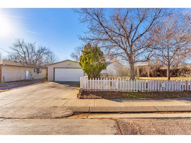 613 Barrett Ave, Canon City, CO 81212