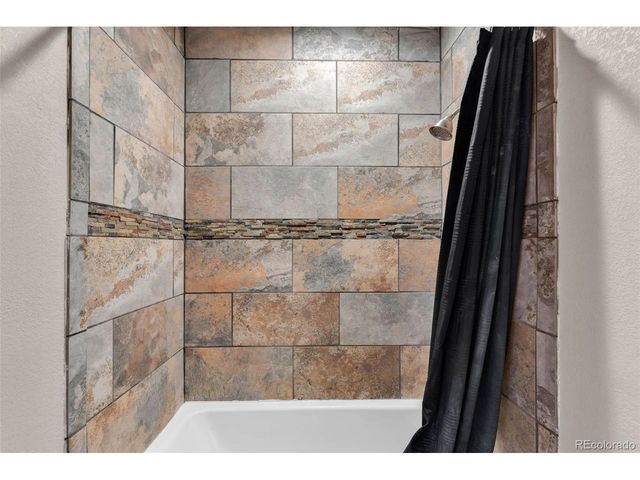 613 Barrett Ave, Canon City, CO 81212