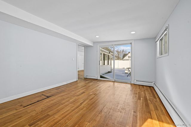 190 Meridian Road, Levittown, NY 11756