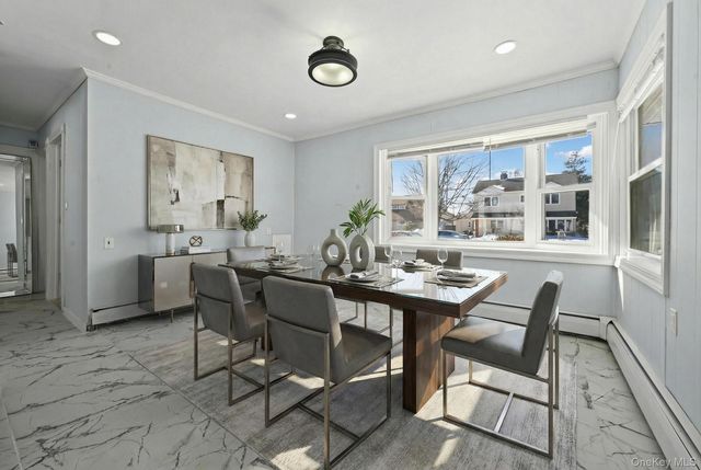 190 Meridian Road, Levittown, NY 11756