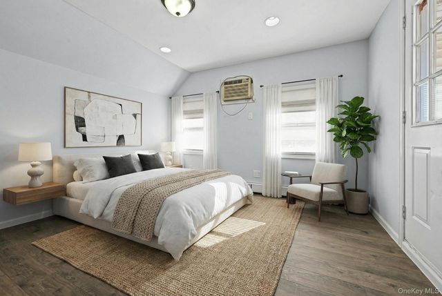 190 Meridian Road, Levittown, NY 11756