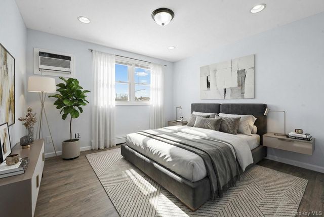 190 Meridian Road, Levittown, NY 11756