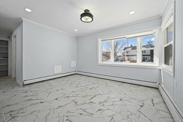 190 Meridian Road, Levittown, NY 11756