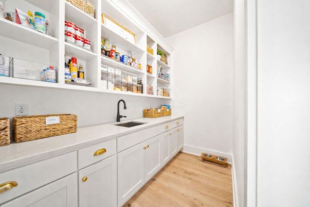 11409 Winterberry Drive, Plain City, OH 43064