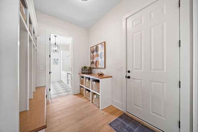 11409 Winterberry Drive, Plain City, OH 43064