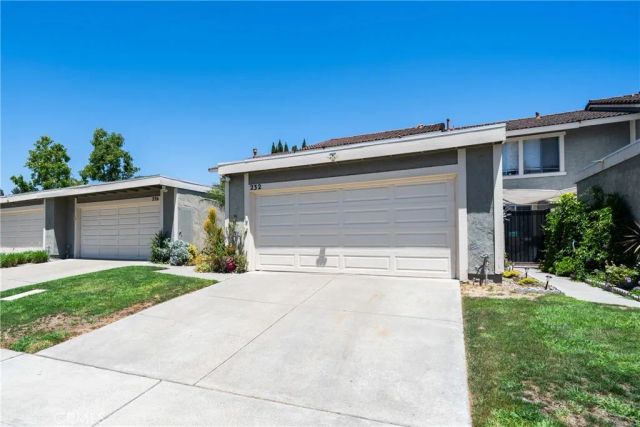 232 Aqueduct Dr, Placentia, CA 92870