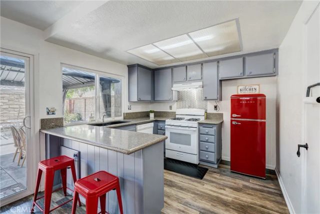 232 Aqueduct Dr, Placentia, CA 92870