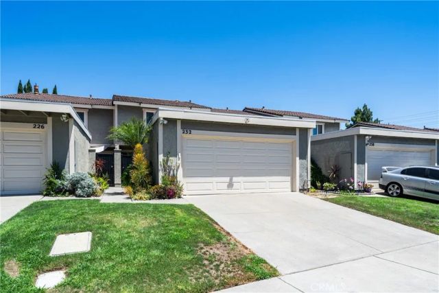 232 Aqueduct Dr, Placentia, CA 92870