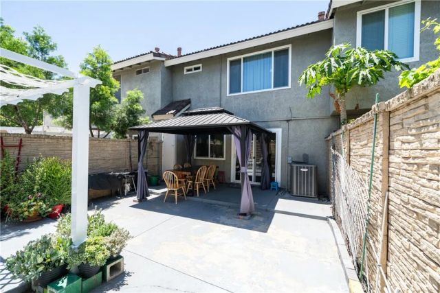 232 Aqueduct Dr, Placentia, CA 92870