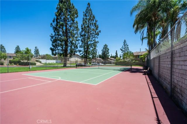 232 Aqueduct Dr, Placentia, CA 92870