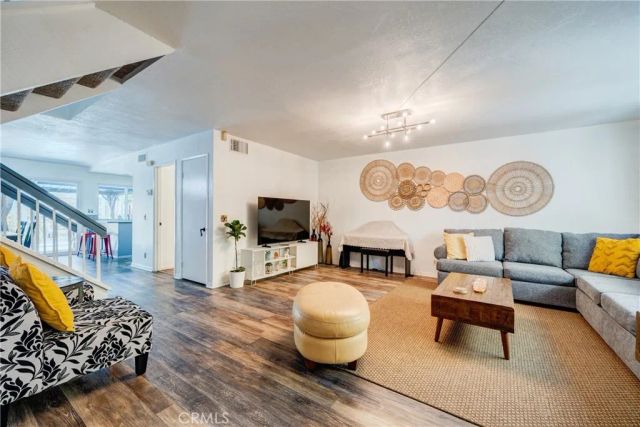 232 Aqueduct Dr, Placentia, CA 92870