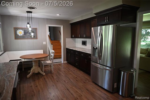 917 S Reading Road, Bloomfield Hills, MI 48304