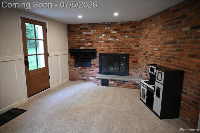 917 S Reading Road, Bloomfield Hills, MI 48304