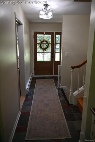917 S Reading Road, Bloomfield Hills, MI 48304
