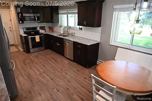 917 S Reading Road, Bloomfield Hills, MI 48304