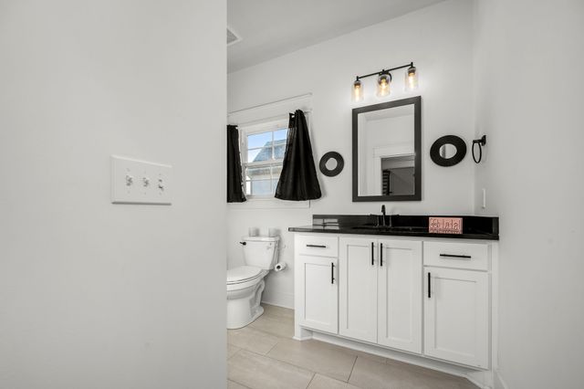 2614 Holly Springs Dr, Murfreesboro, TN 37128