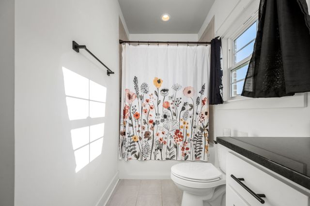 2614 Holly Springs Dr, Murfreesboro, TN 37128