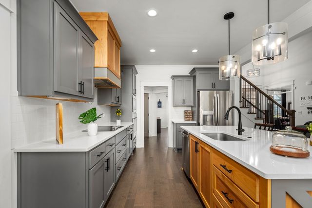 2614 Holly Springs Dr, Murfreesboro, TN 37128