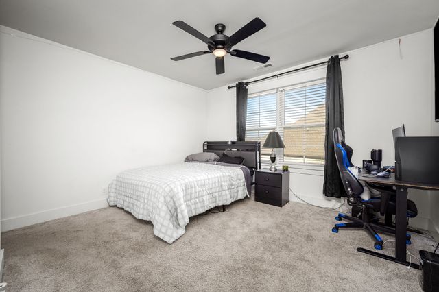 2614 Holly Springs Dr, Murfreesboro, TN 37128