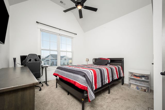 2614 Holly Springs Dr, Murfreesboro, TN 37128