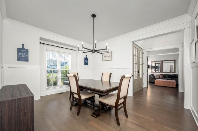 2614 Holly Springs Dr, Murfreesboro, TN 37128