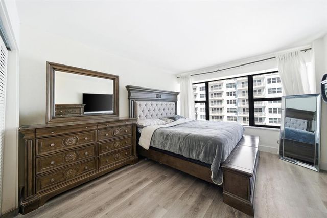 3800 GALT OCEAN Drive PH-14, Fort Lauderdale, FL 33308