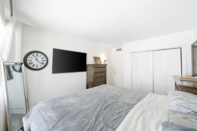 3800 GALT OCEAN Drive PH-14, Fort Lauderdale, FL 33308