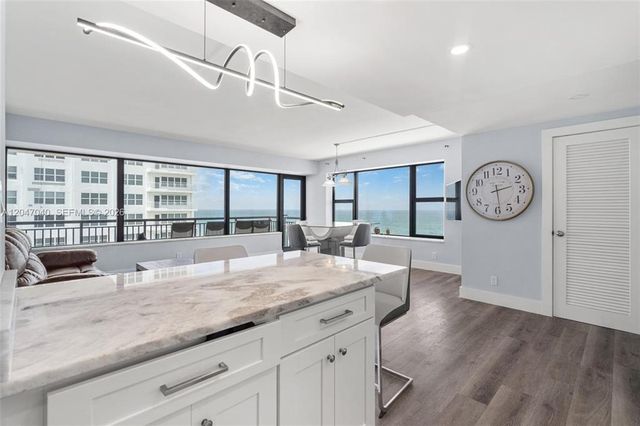3800 GALT OCEAN Drive PH-14, Fort Lauderdale, FL 33308