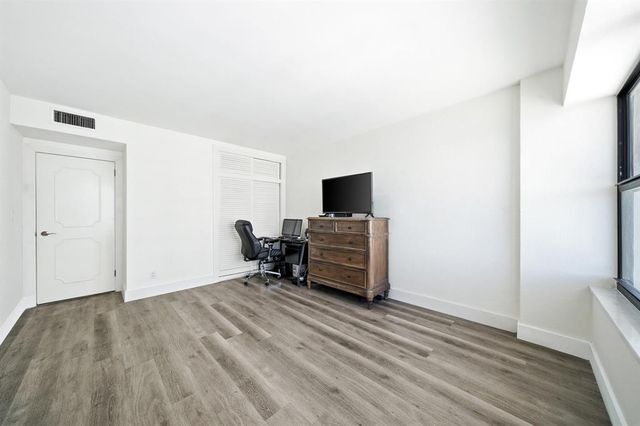 3800 GALT OCEAN Drive PH-14, Fort Lauderdale, FL 33308