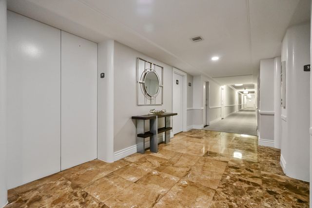 3800 GALT OCEAN Drive PH-14, Fort Lauderdale, FL 33308