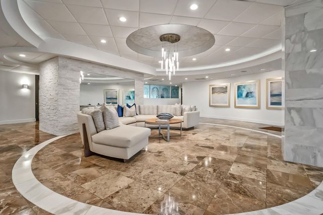 3800 GALT OCEAN Drive PH-14, Fort Lauderdale, FL 33308