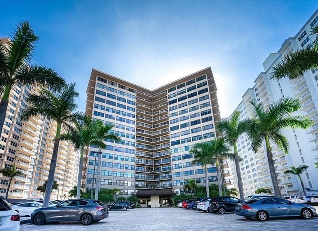 3800 GALT OCEAN Drive PH-14, Fort Lauderdale, FL 33308