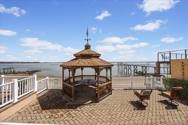 852 Dean Avenue 852-1, Bronx, NY 10465