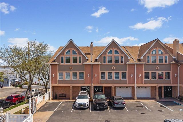 852 Dean Avenue 852-1, Bronx, NY 10465
