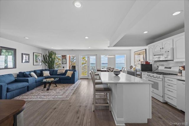 852 Dean Avenue 852-1, Bronx, NY 10465