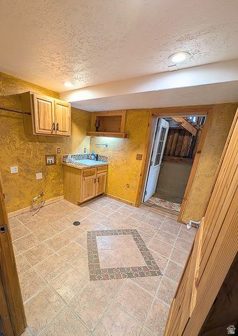 1515 E GENTILE ST, Layton, UT 84040