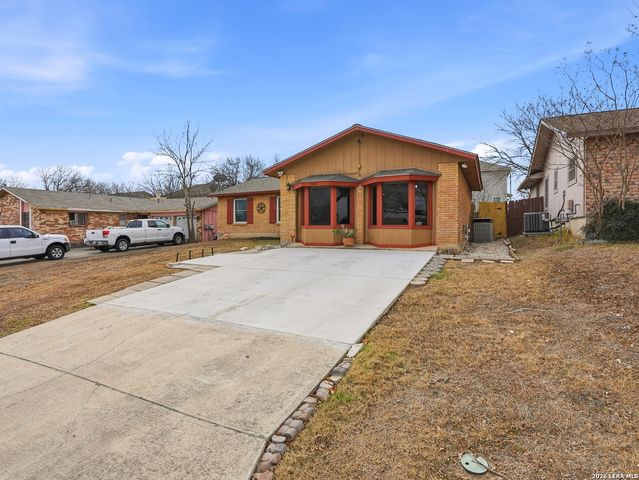 7438 Coers Blvd, Converse, TX 78109