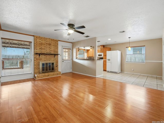 7438 Coers Blvd, Converse, TX 78109